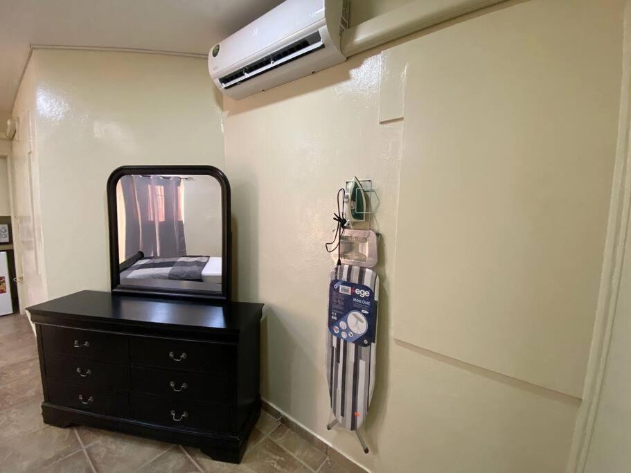 Cozy Studio Apartment Minutes From The Beach يلمستاد المظهر الخارجي الصورة
